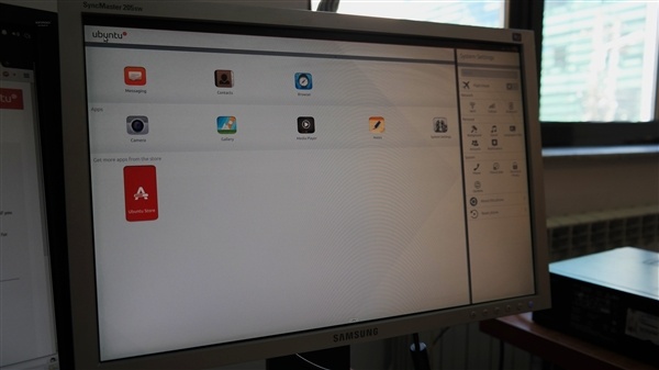 Ubuntu Next图赏：桌面上的Unity 8和Mir