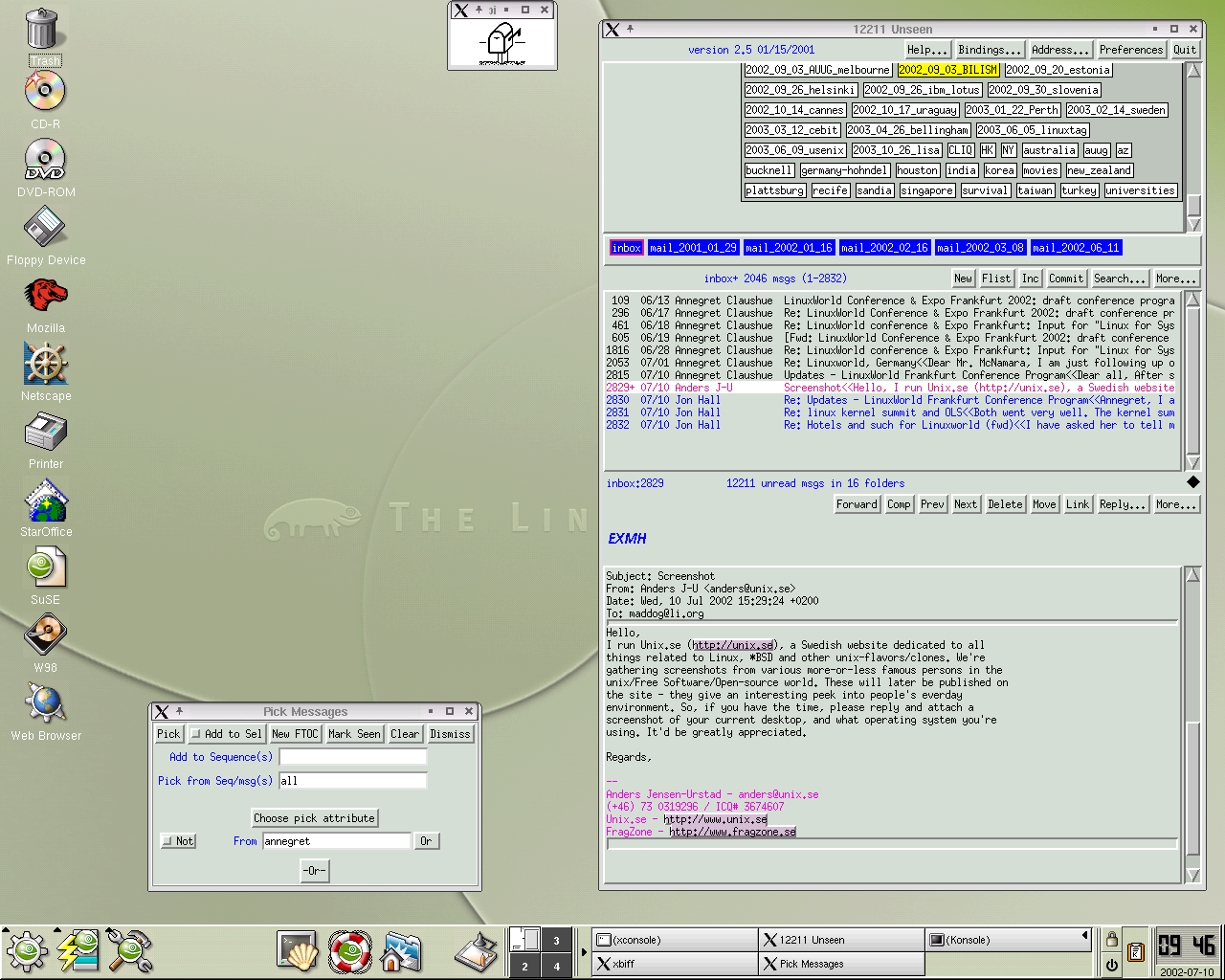 Jon Hall的台式电脑桌面，截图于2002年7月