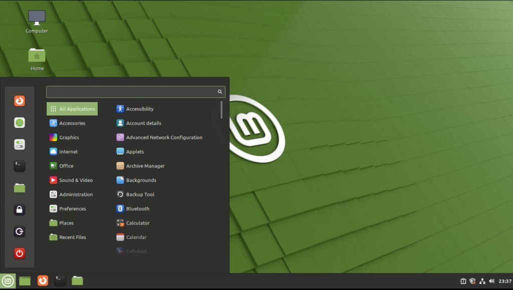 Linux Mint Debian Edition 5  Desktop