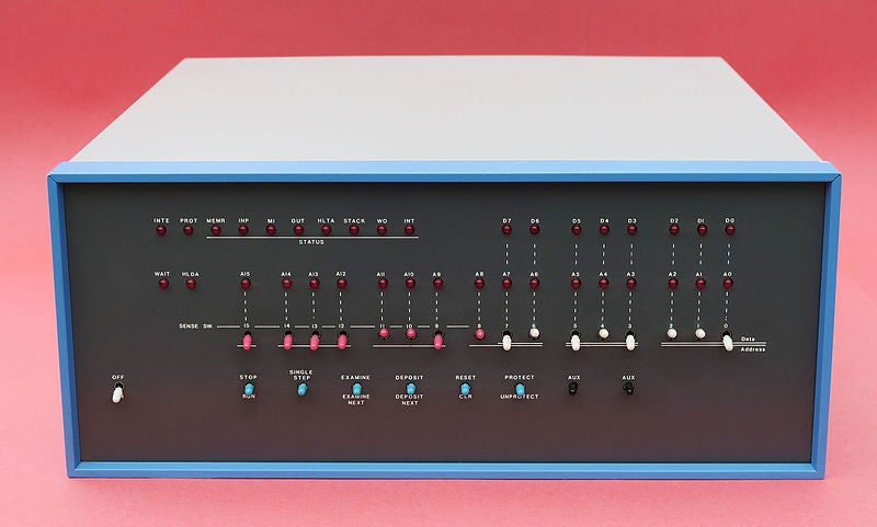 Altair 8800 计算机的图片